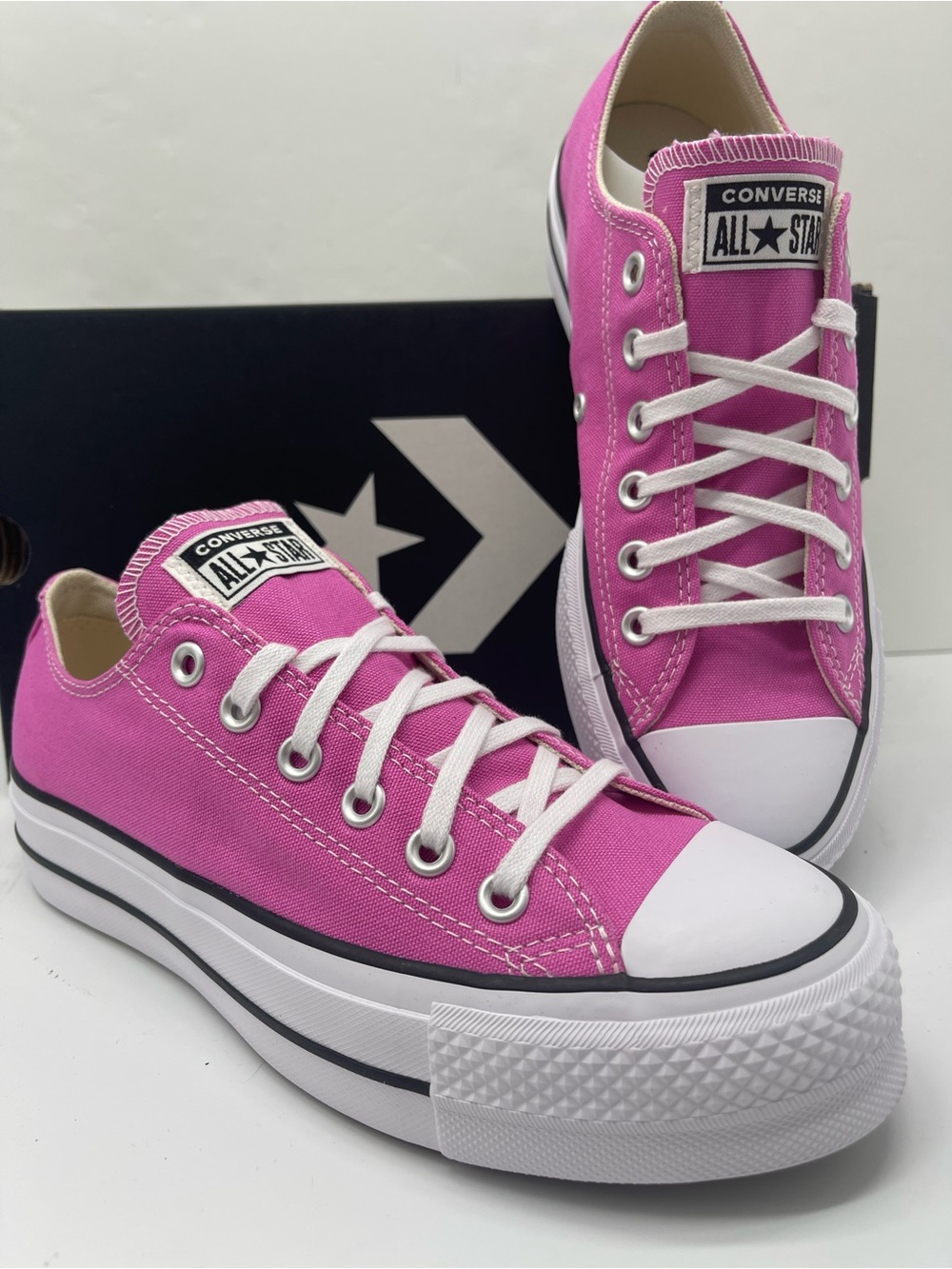 Converse CTAS Lift Ox Platform Sneakers Shocking Orchid White Black A16104F NWT - Picture 13 of 16